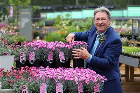 Gardening With Alan Titchmarsh - Grow Your Own At Home With Alan Titchmarsh
