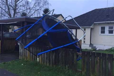 How to Secure a Trampoline For High Winds - trampolinedude.com