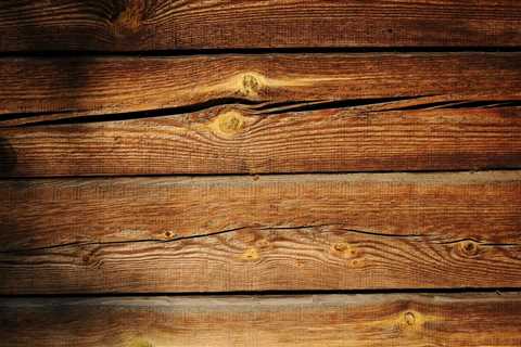 Can You Stain Wet Wood?