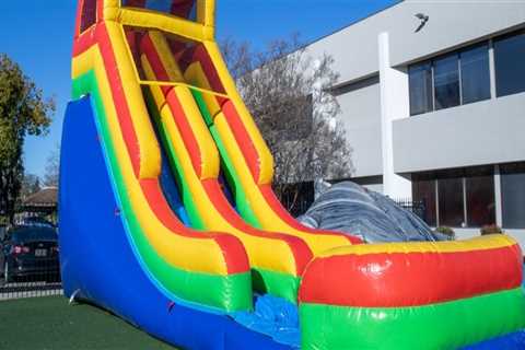 What is the Standard Size of a Bounce House?