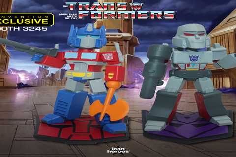 @IconHeroes #SDCC Exclusive Transformers Optimus Prime v Megatron Bobbleheads