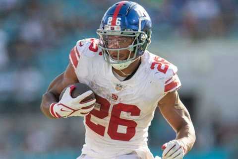 New York Giants Running Back Saquon Barkley Avoids Contract Holdout