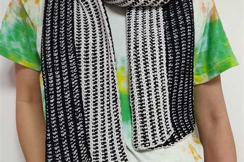 Knit a ‘Yin Yang Scarf’ Designed By Kun Yin Knits