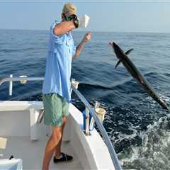How do i prepare for a charter fishing trip?