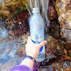 The Best Ways to Carry Water While Backpacking